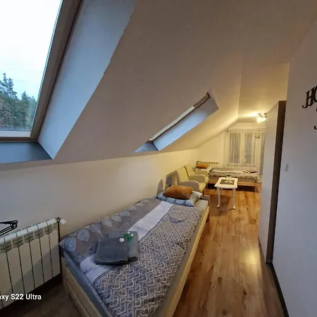 Siodemka Bed & Breakfast *