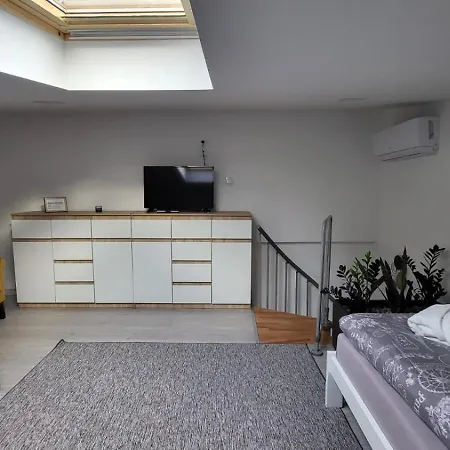 Siodemka Bed & Breakfast